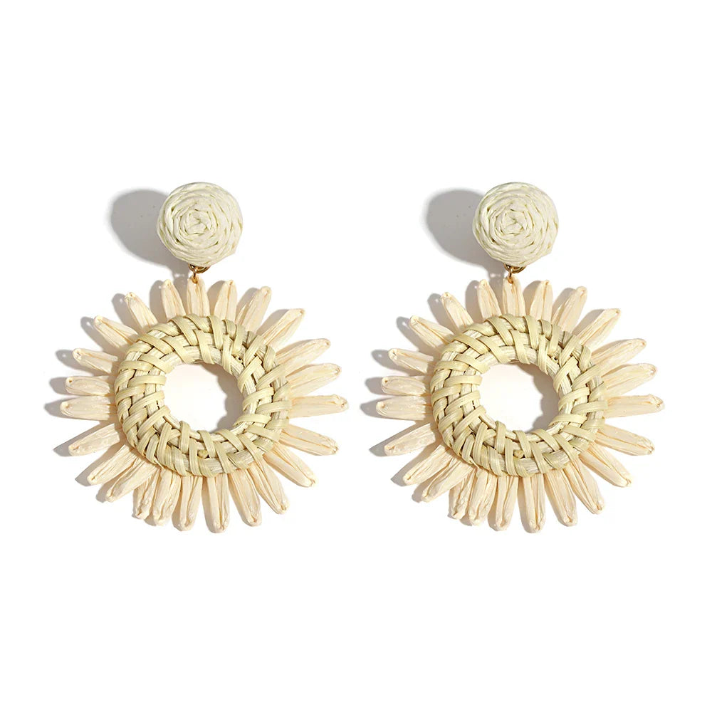 Boho Zonneoorbellen van Stro - Mijn Oorbellen