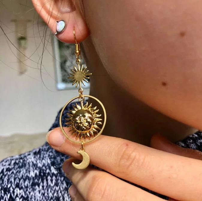 Oorbellen Zon Hanger Goudkleurig - Mijn Oorbellen